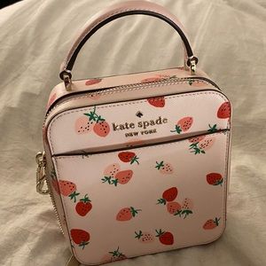 Kate Spade Strawberry Crossbody 🍓